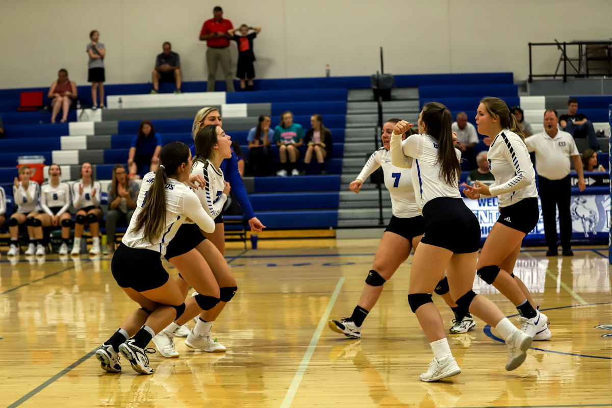 Centennial VB vs Sandy Creek (35).jpg